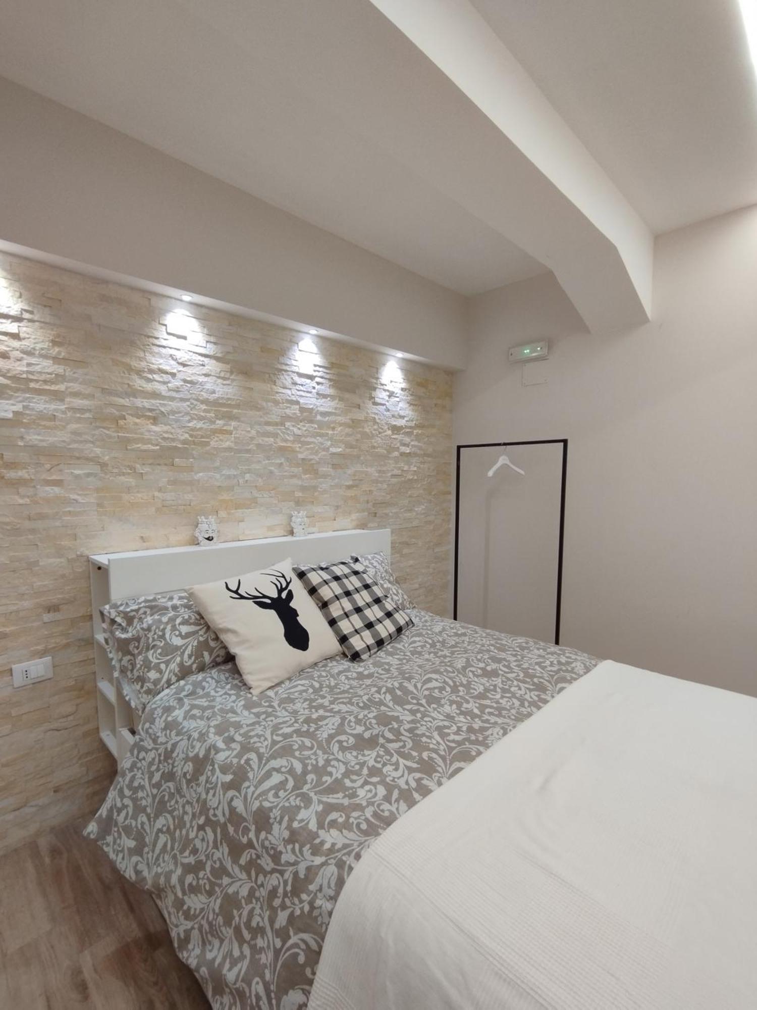 דירות קטאניה La Casa Nel Cortile מראה חיצוני תמונה